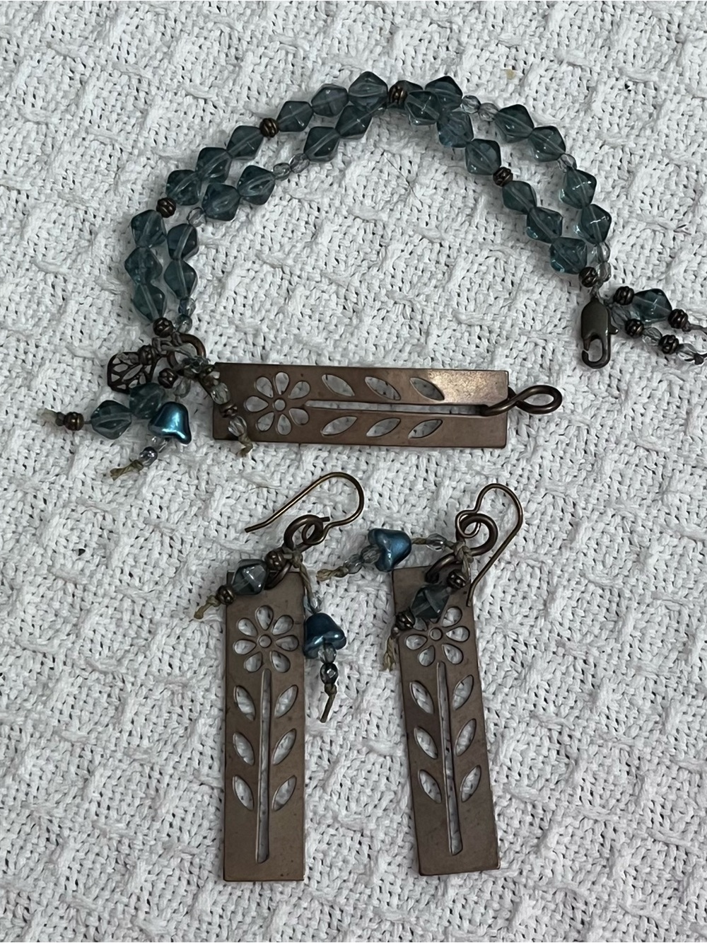 NEW Blue Glass & Bronze Daisy Bracelet Earring Set